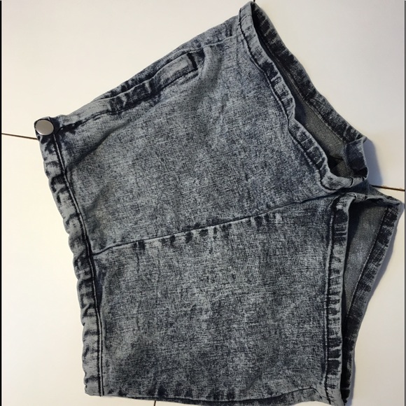 acid wash high waisted mini shorts - Picture 2 of 2
